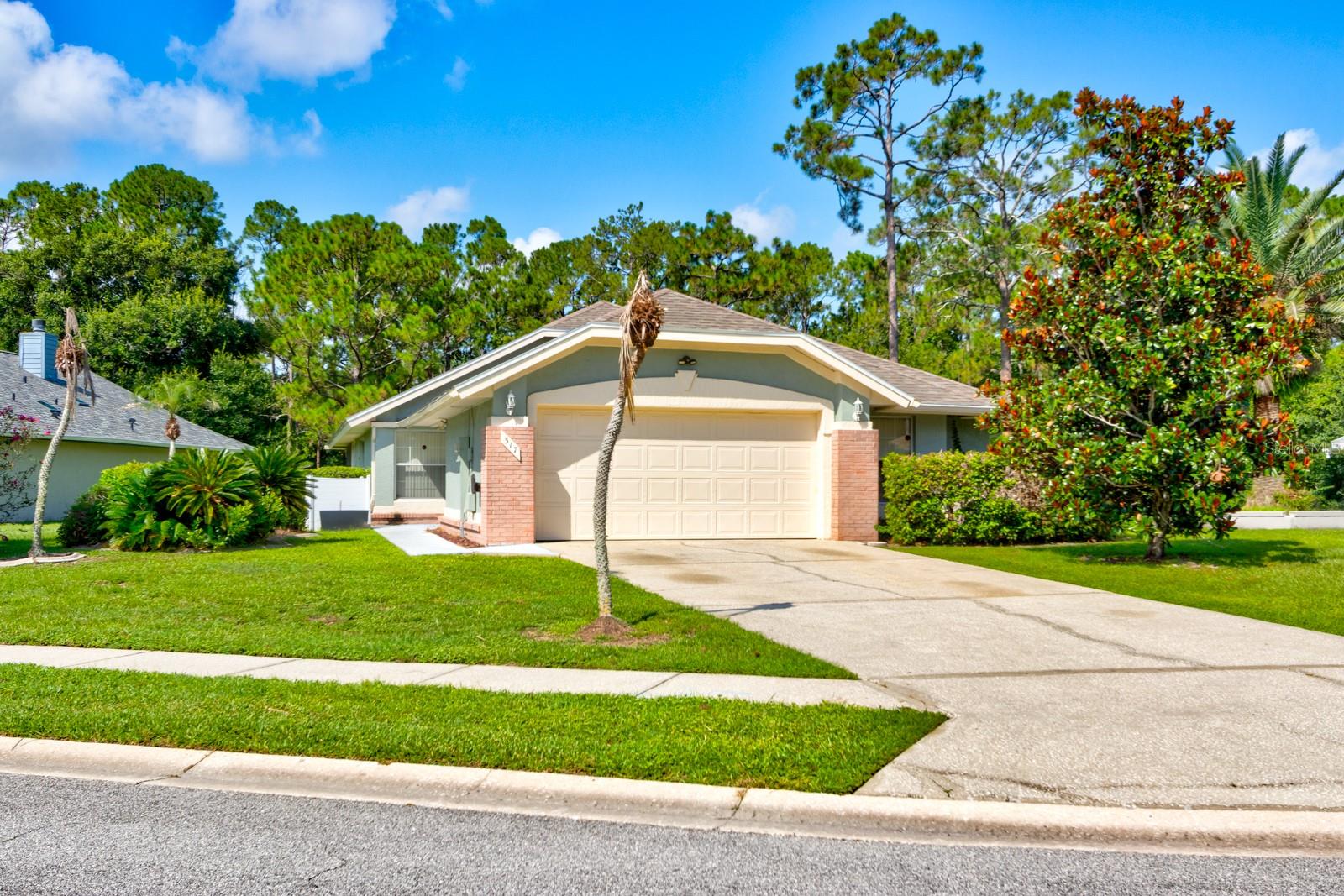 317 GLENBRIAR CIRCLE