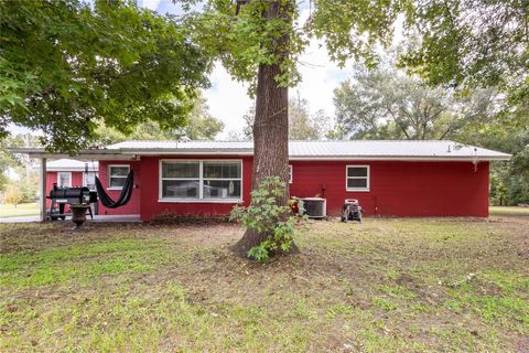 A home in DUNNELLON