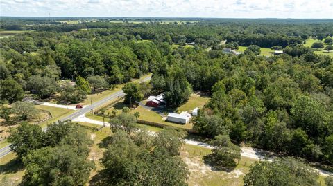 A home in DUNNELLON