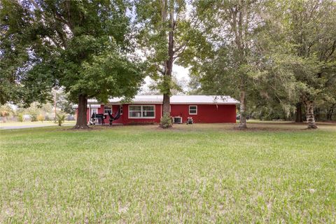 A home in DUNNELLON