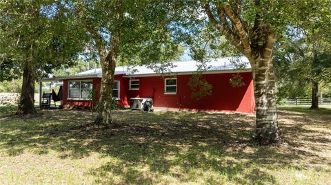 A home in DUNNELLON