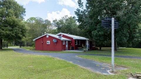 A home in DUNNELLON