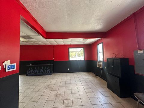 Tiny photo for 7160 NE 7th Street, Ocala, FL 34470 (MLS # OM716198)