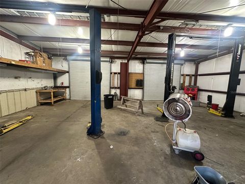 Tiny photo for 7160 NE 7th Street, Ocala, FL 34470 (MLS # OM716198)