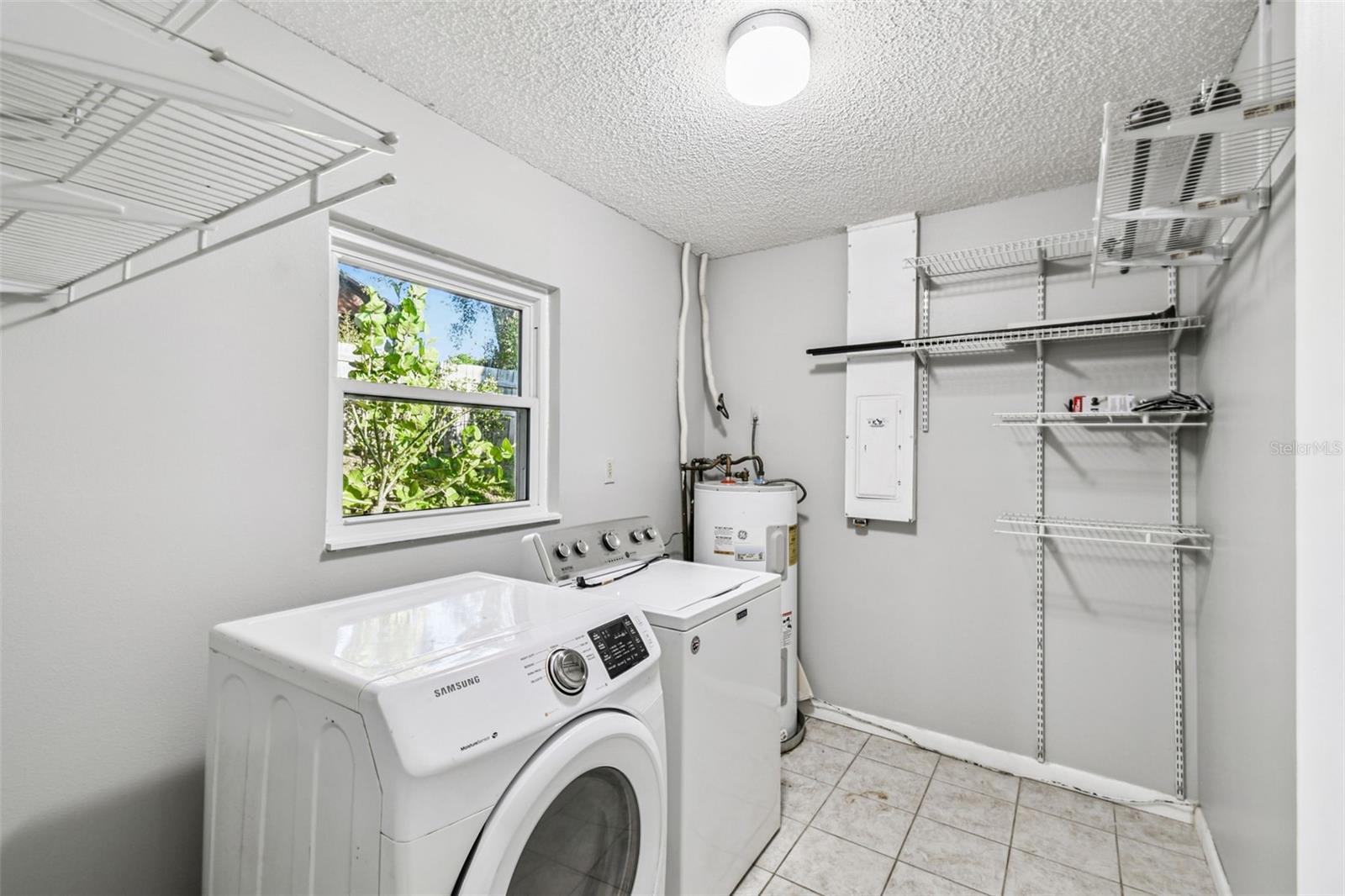 ARIANA ESTATES - Residential