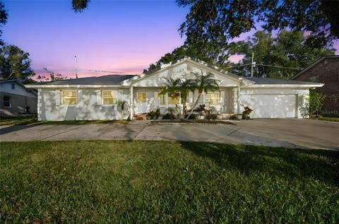 Photo of 1222 Lake Ariana Boulevard, Auburndale, FL 33823 (MLS # TB8459044)