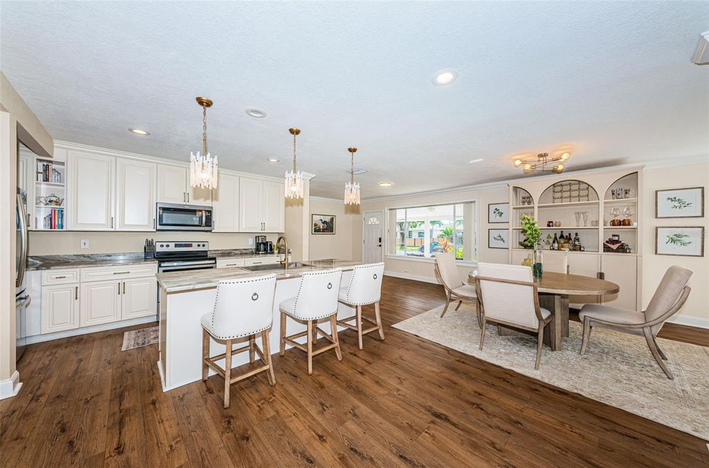 Photo of 1735 23rd Avenue N, St Petersburg, FL 33713 (MLS # TB8484341)