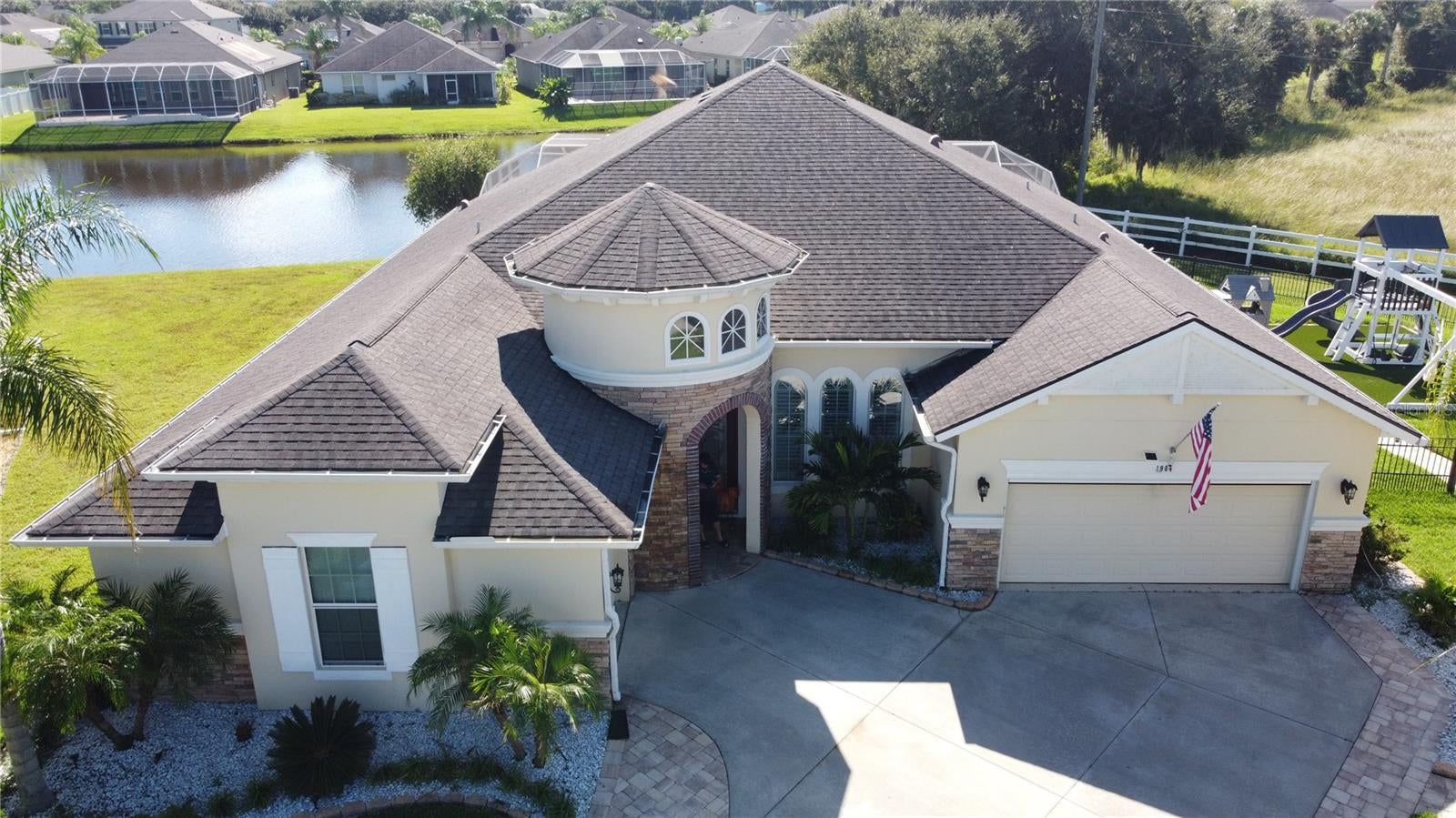 1904 MENDOCINO LANE