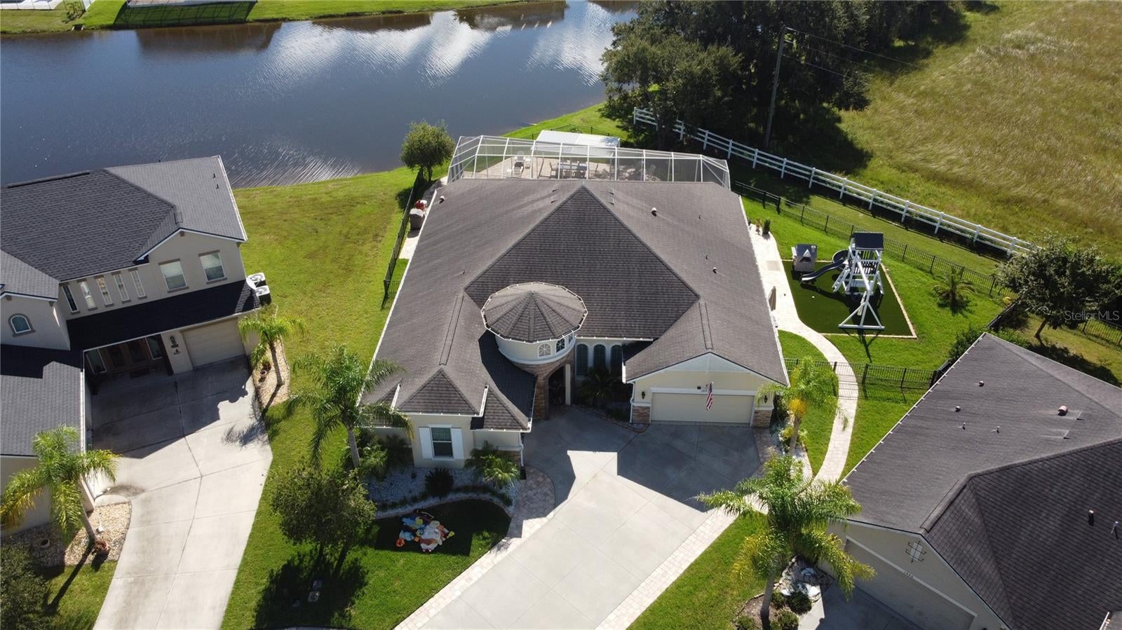 1904 MENDOCINO LANE