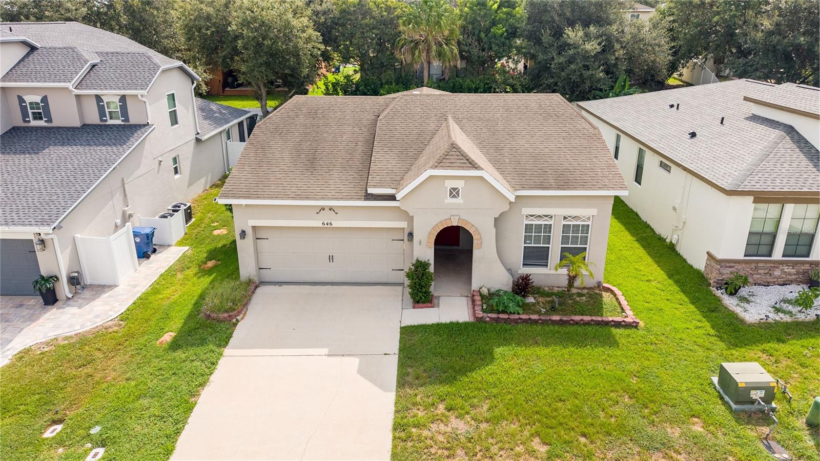 646 ARBOR POINTE AVENUE