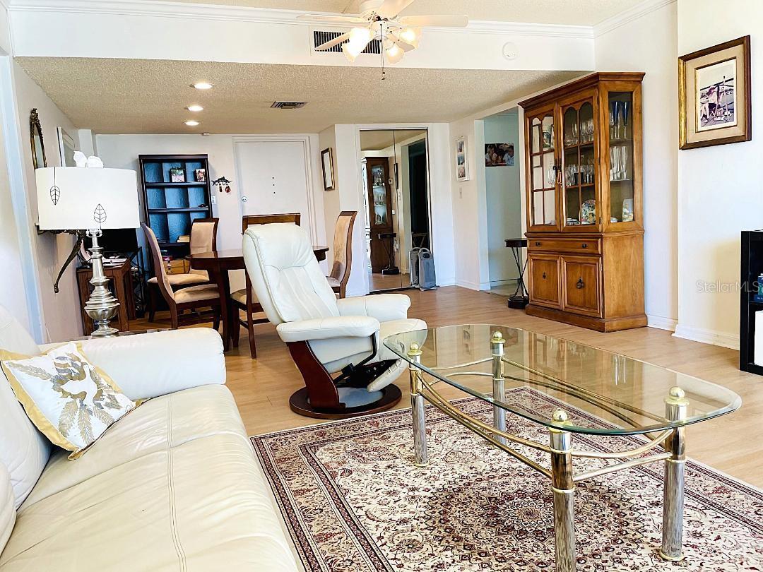 ROYAL STEWART ARMS - Residential