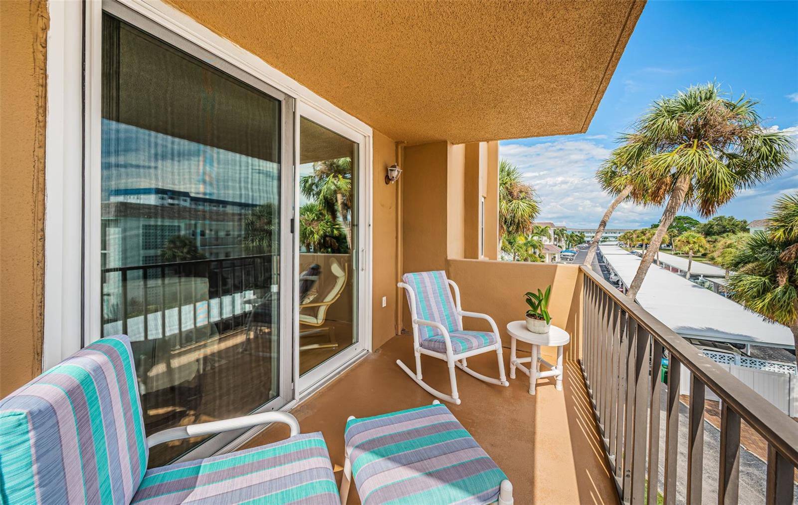 ROYAL STEWART ARMS - Residential