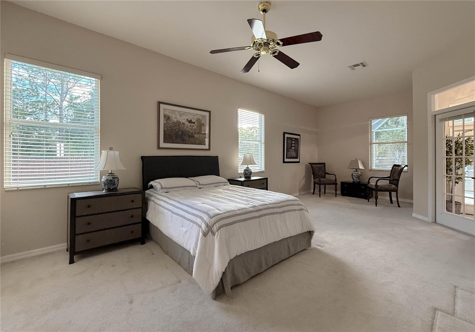 9800 MONTCLAIR CIRCLE