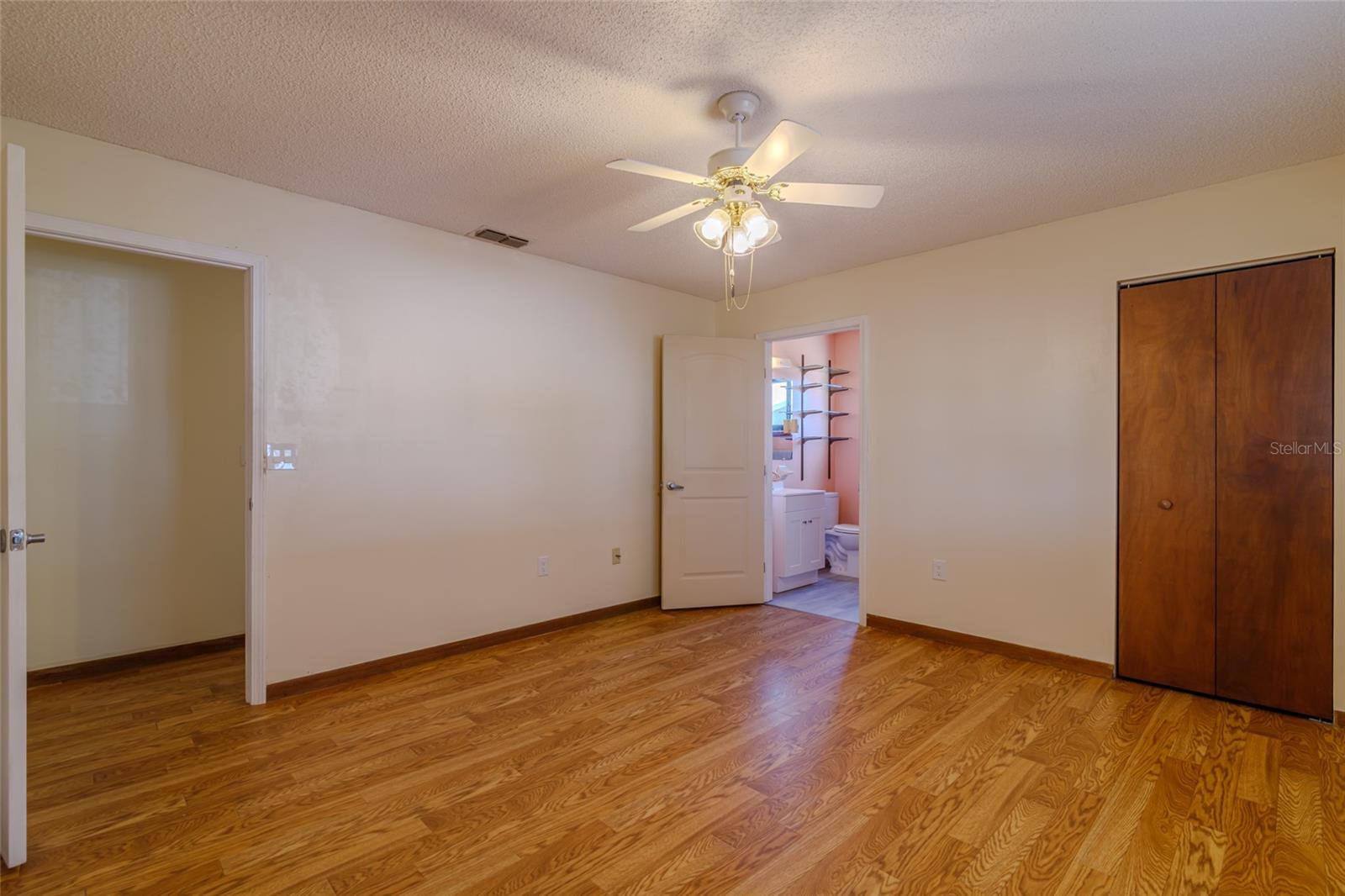 PINE RUN ESTATE - Residential