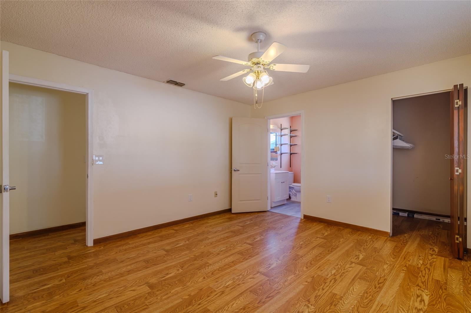 PINE RUN ESTATE - Residential