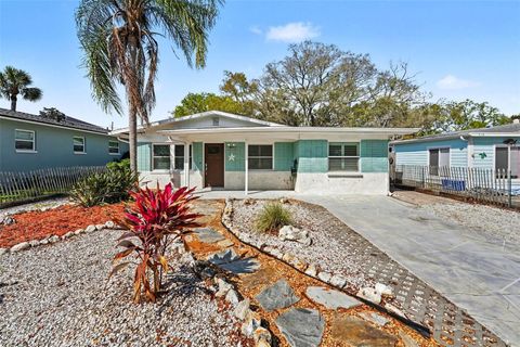 318 BATH STREET TARPON SPRINGS FL 34689