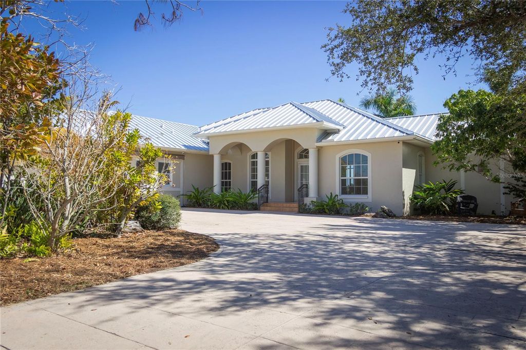 Photo of 3656 Peace River Drive, Punta Gorda, FL 33983 (MLS # C7521812)