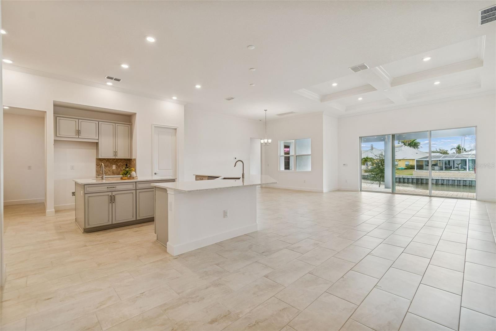 MARISOL POINTE AT MIRABAY - Residential