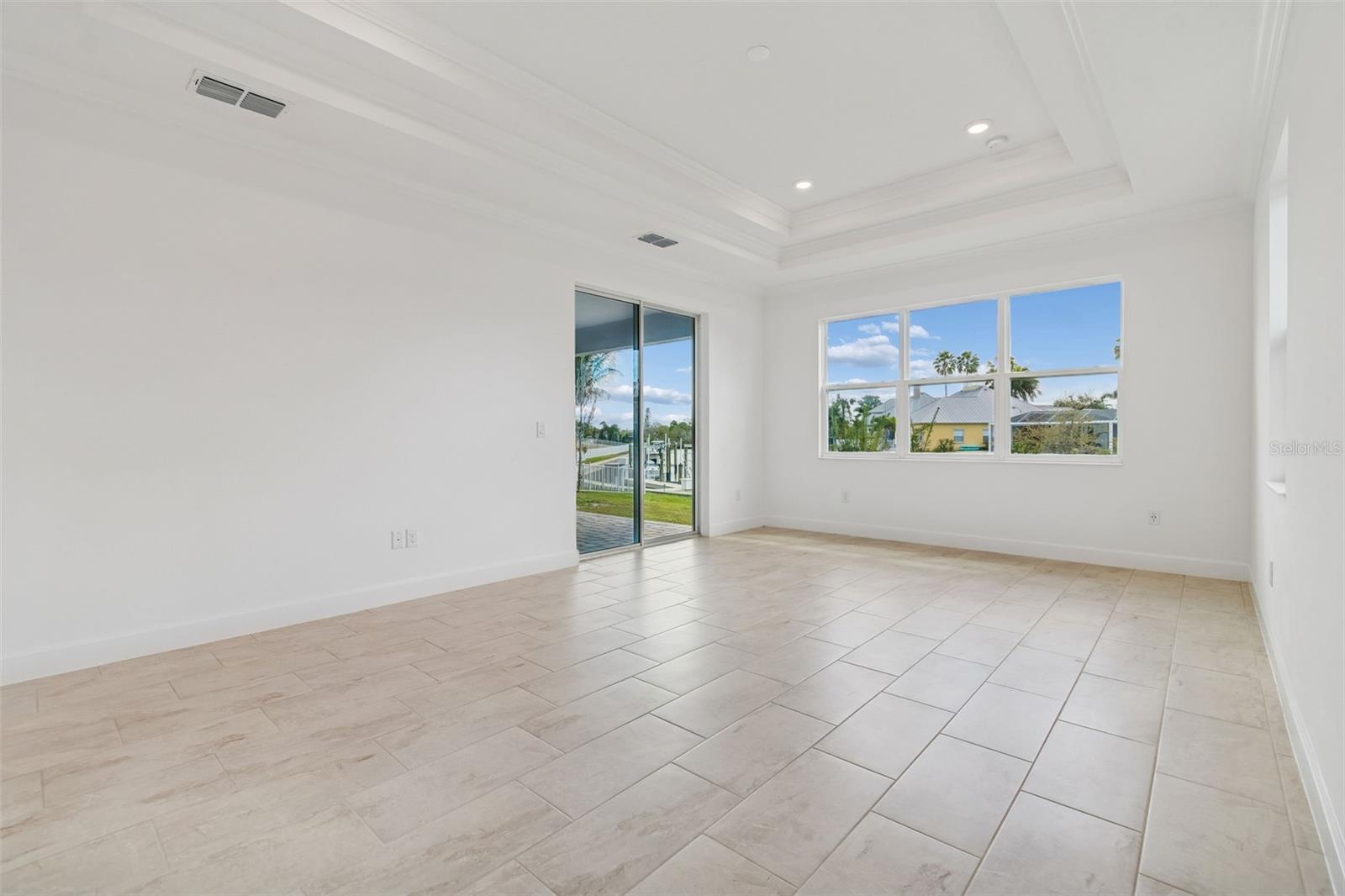 MARISOL POINTE AT MIRABAY - Residential