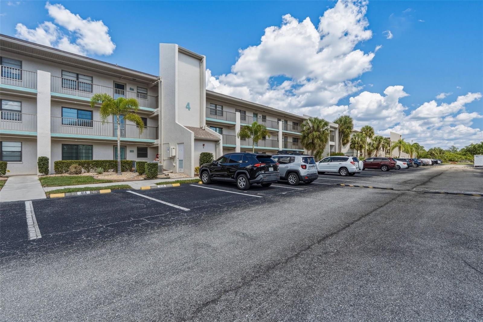 NEWPORT 01 PH 03 BLDG 04 - Residential