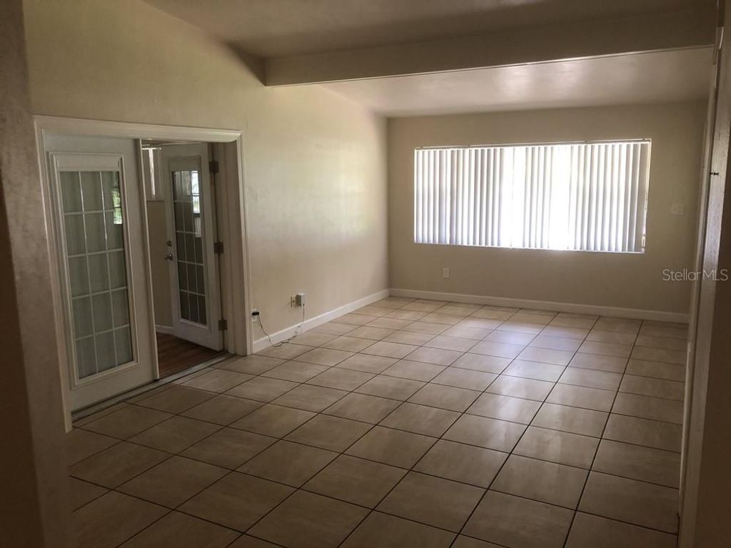 Photo of 527 NW 36th Terrace, Gainesville, FL 32607 (MLS # O6362491)