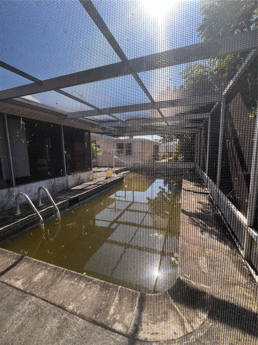 EMBASSY HILLS - Residential