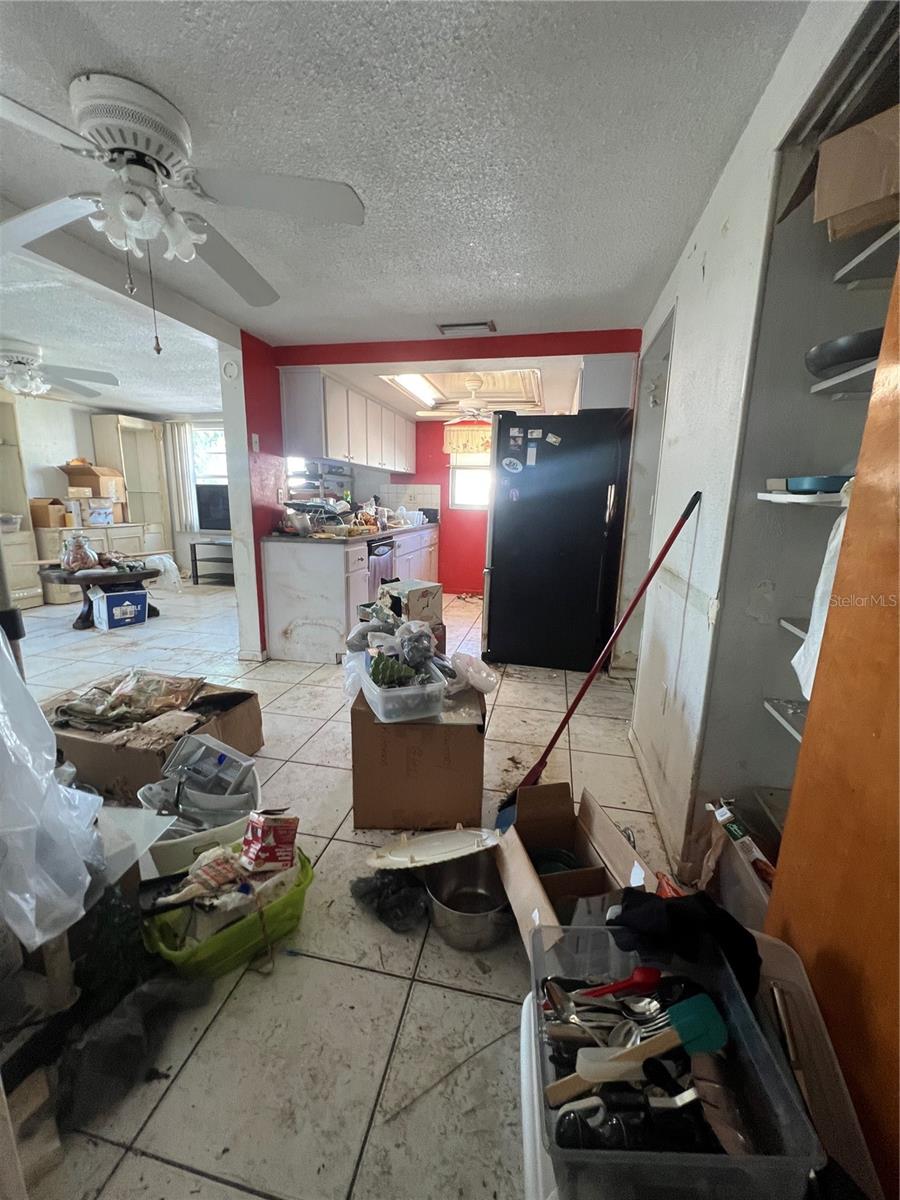 EMBASSY HILLS - Residential