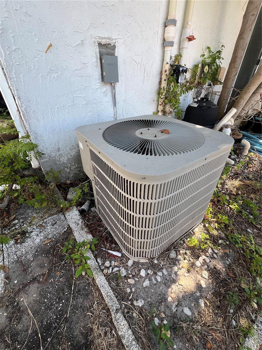 EMBASSY HILLS - Residential