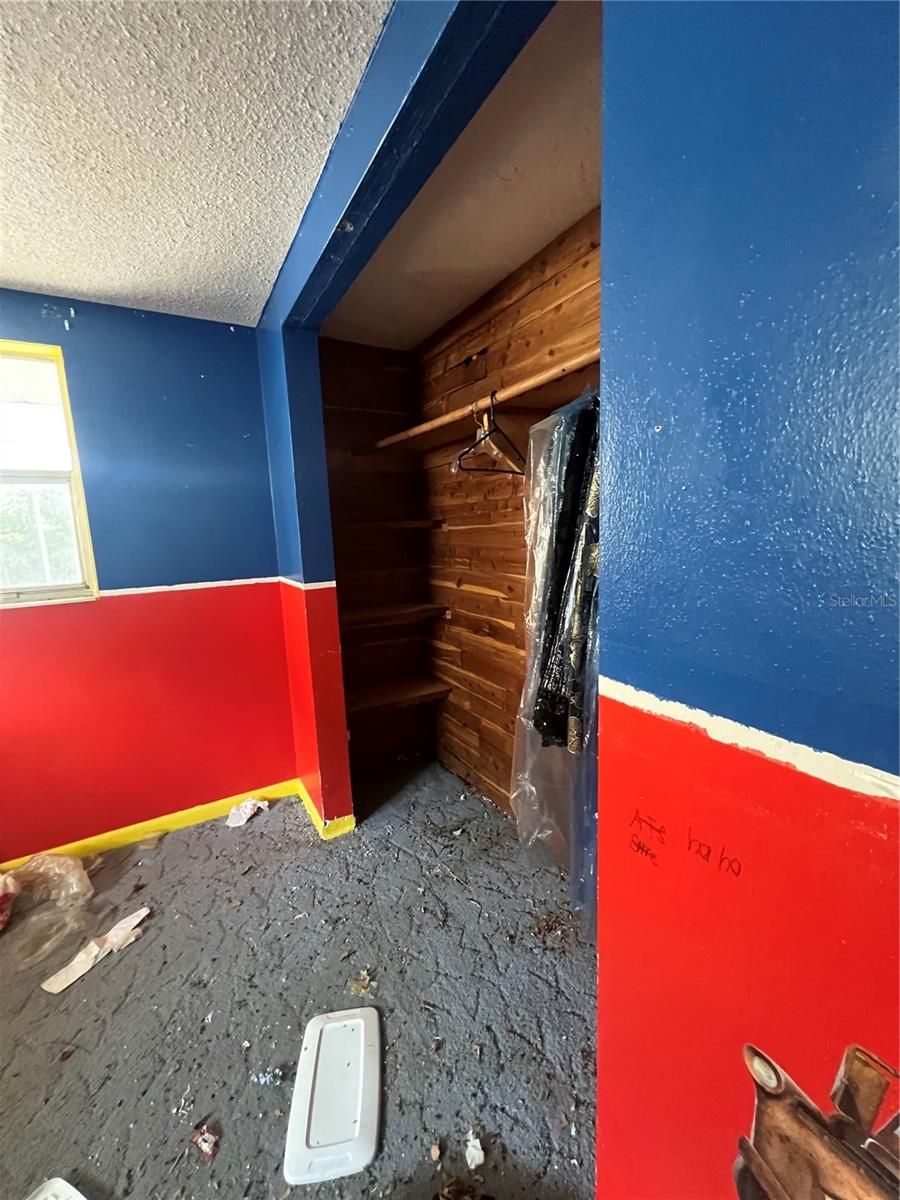 EMBASSY HILLS - Residential