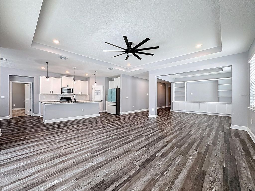 Photo of 17535 Cantarina Cove, Lakewood Ranch, FL 34211 (MLS # A4688200)