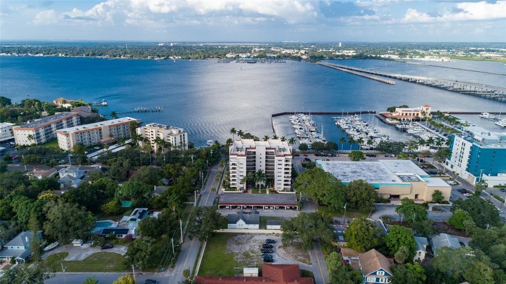 Photo of 1400 1st Avenue W #506, Bradenton, FL 34205 (MLS # A4651199)