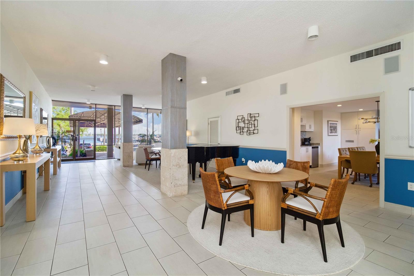 THE RIVERVIEW - Residential