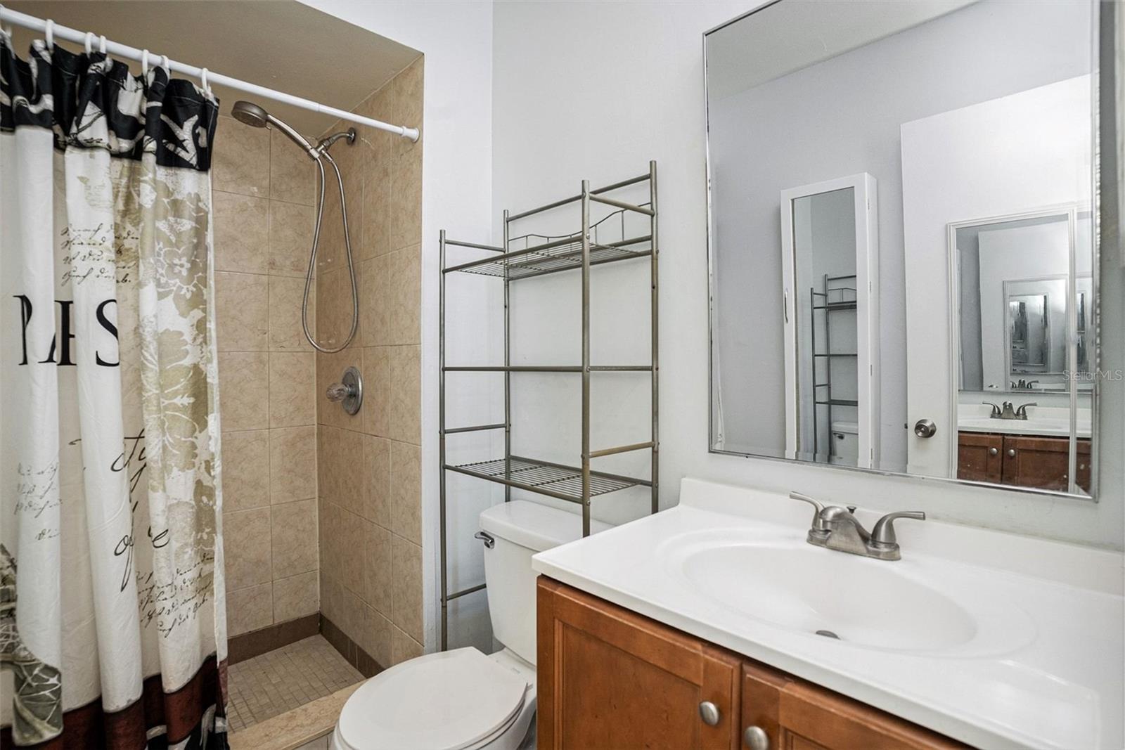 TURNER TRACE UNIT ONE - Residential