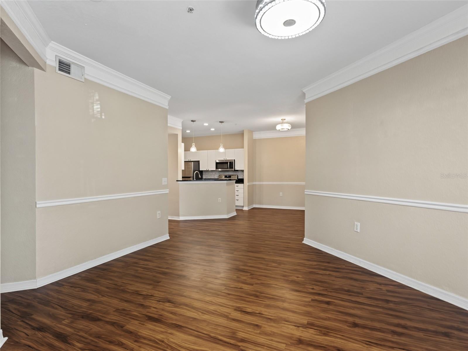 5180 NORTHRIDGE ROAD 106