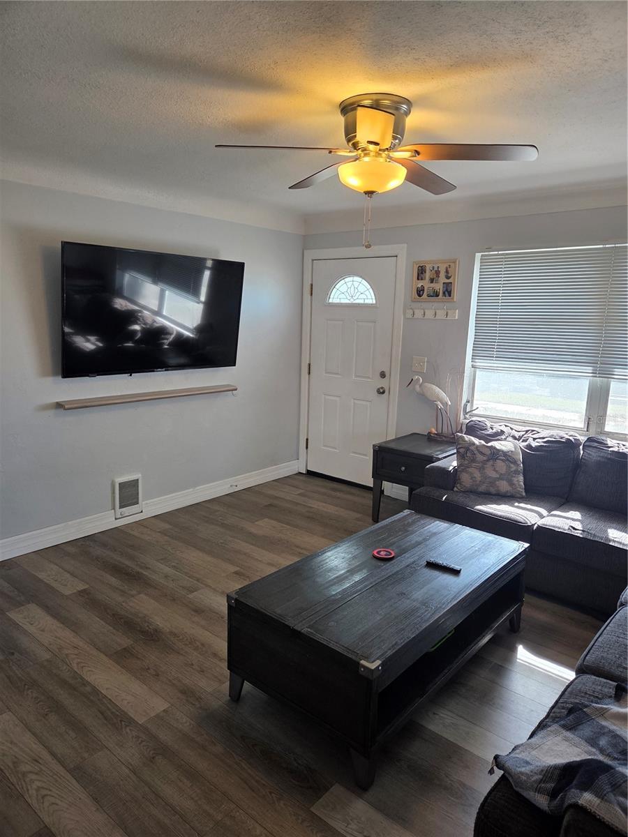 VICTORY HEIGHTS - Residential