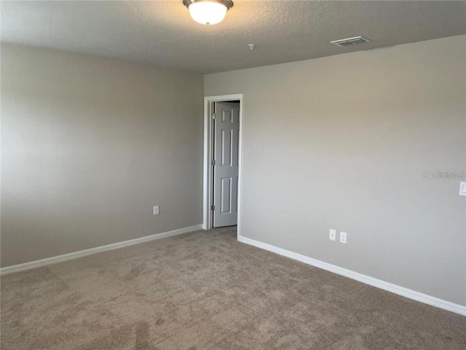 GREENS/FRST LAKE PH 1 - Residential Lease
