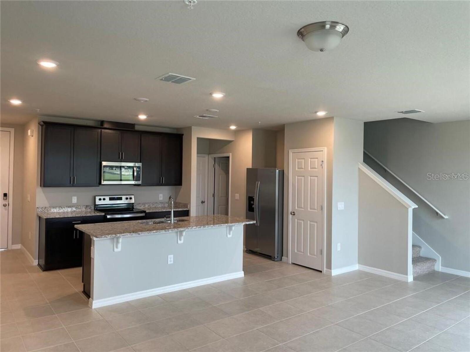 GREENS/FRST LAKE PH 1 - Residential Lease