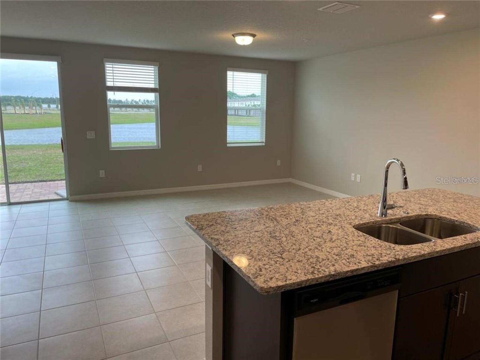 GREENS/FRST LAKE PH 1 - Residential Lease