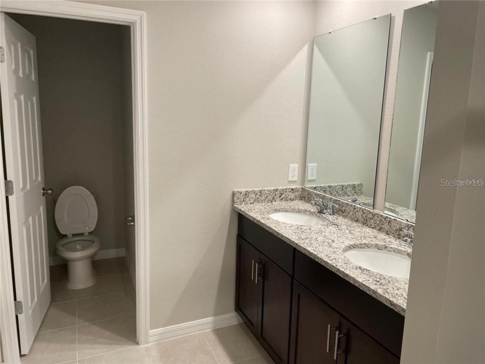 GREENS/FRST LAKE PH 1 - Residential Lease