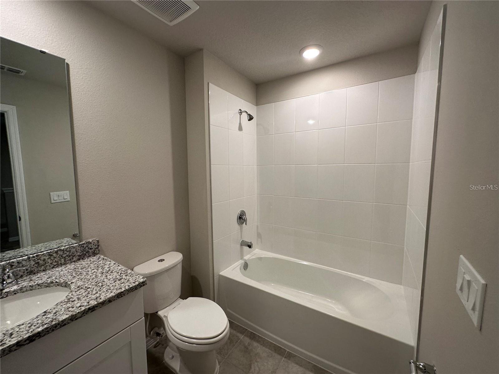 GREENS/FRST LAKE PH 1 - Residential Lease