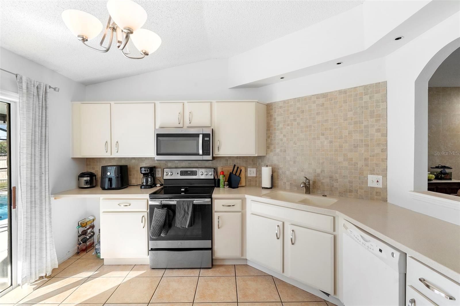 DELTONA LAKES UNIT 21 - Residential