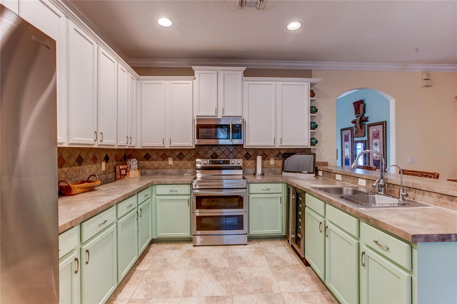 AVALON LAKES PH 02 VLGS E & H - Residential