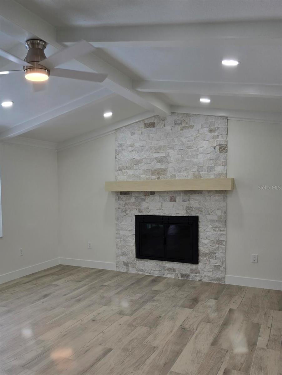 VENICE ACRES - Residential