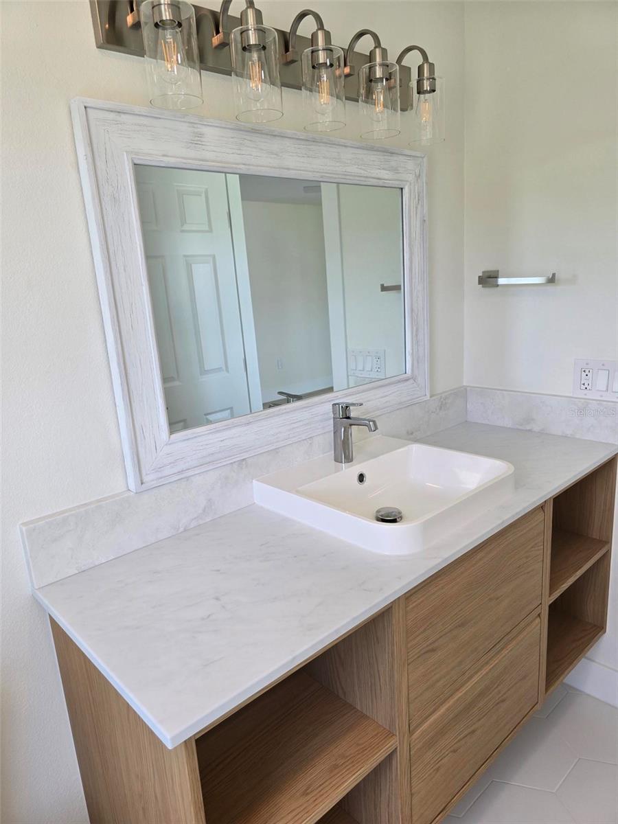 VENICE ACRES - Residential