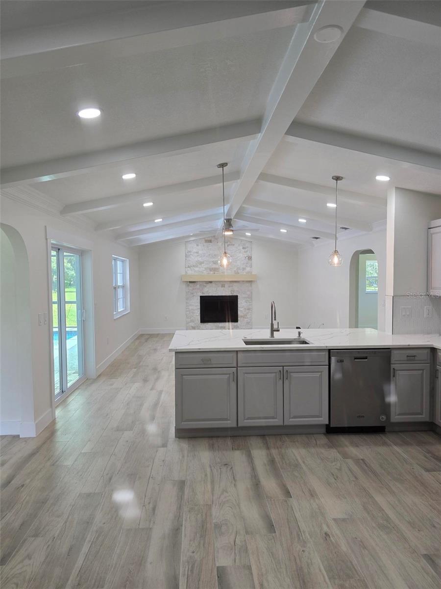 VENICE ACRES - Residential