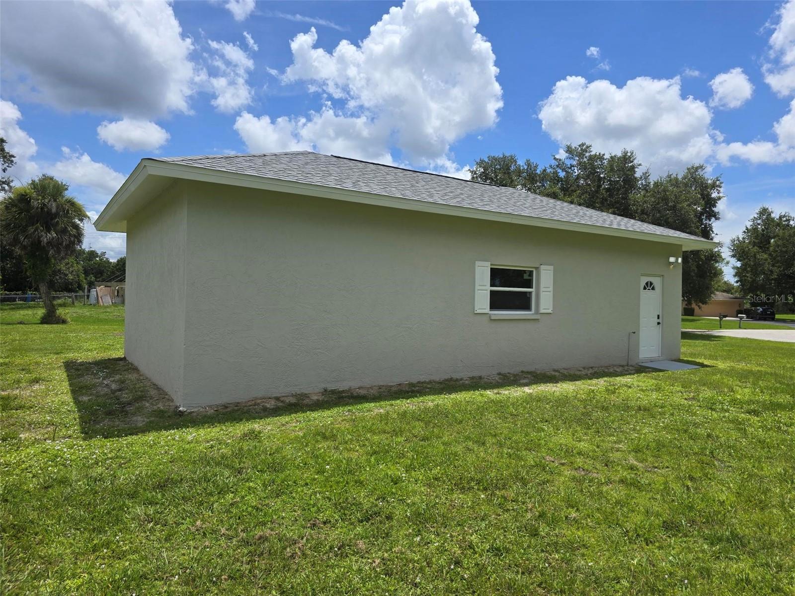 VENICE ACRES - Residential