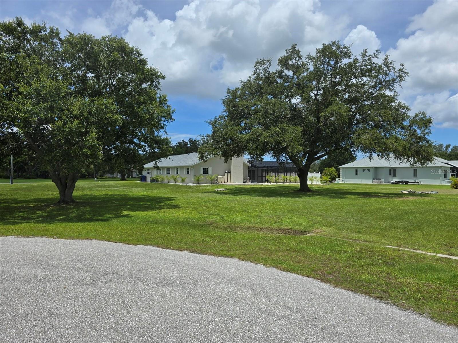 VENICE ACRES - Residential