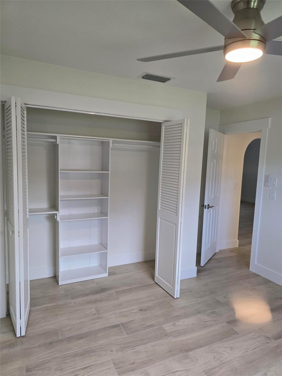 VENICE ACRES - Residential