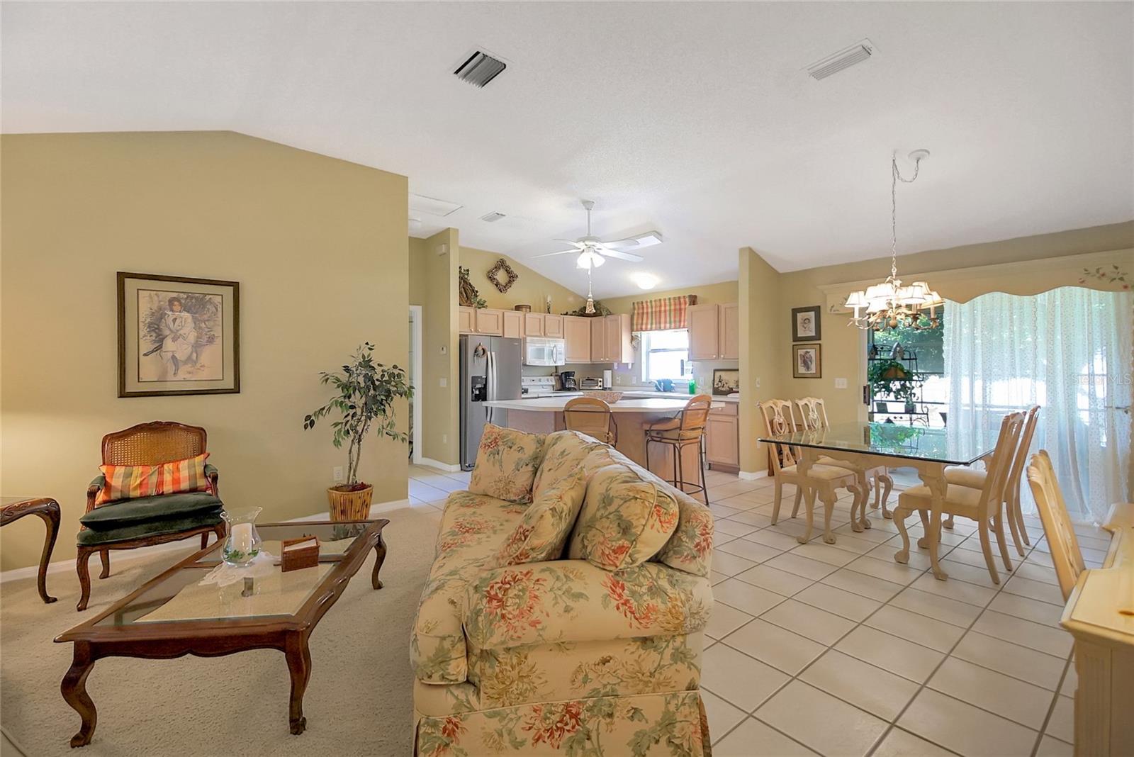 1213 EL ESPARZA LANE