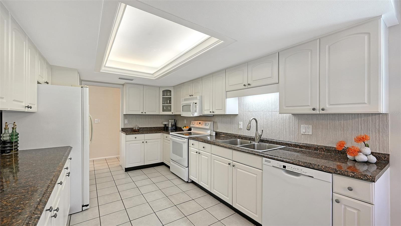 GULF GATE WOODS - Residential